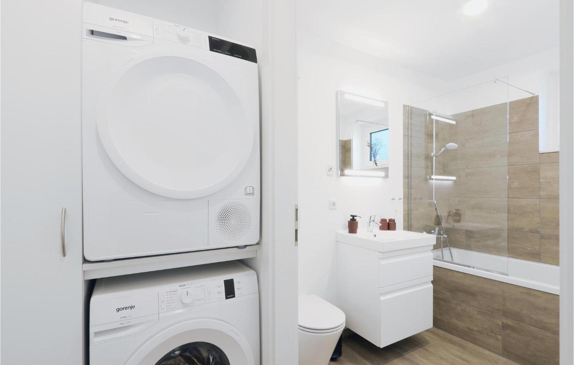 Nice Home In Lembruch-Duemmer See With Sauna 외부 사진